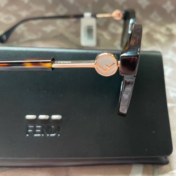 ❤️SOLD❤️ Fendi Havana Acetate gradient sunglasses brand new - Picture 3 of 14